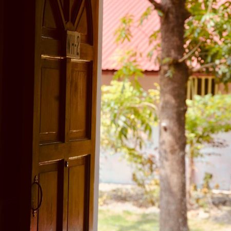 Amami Beach Resort Puerto Galera Ngoại thất bức ảnh