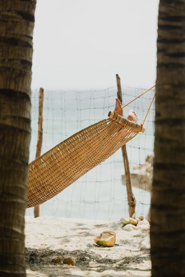 Amami Beach Resort Puerto Galera Ngoại thất bức ảnh