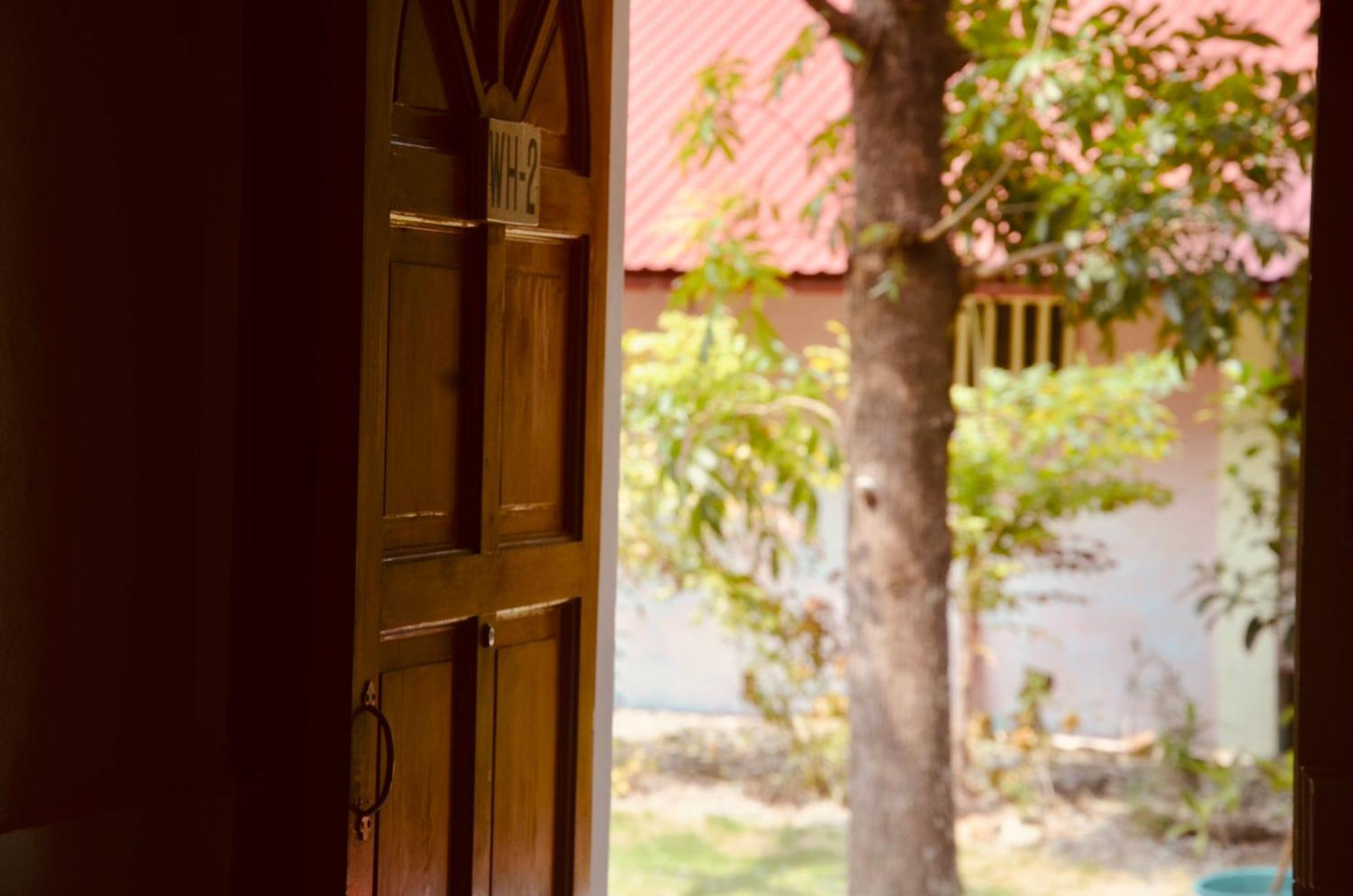 Amami Beach Resort Puerto Galera Ngoại thất bức ảnh