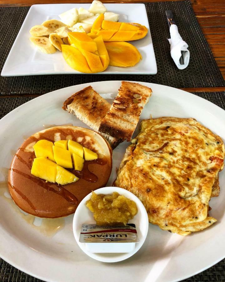 Amami Beach Resort Puerto Galera Ngoại thất bức ảnh