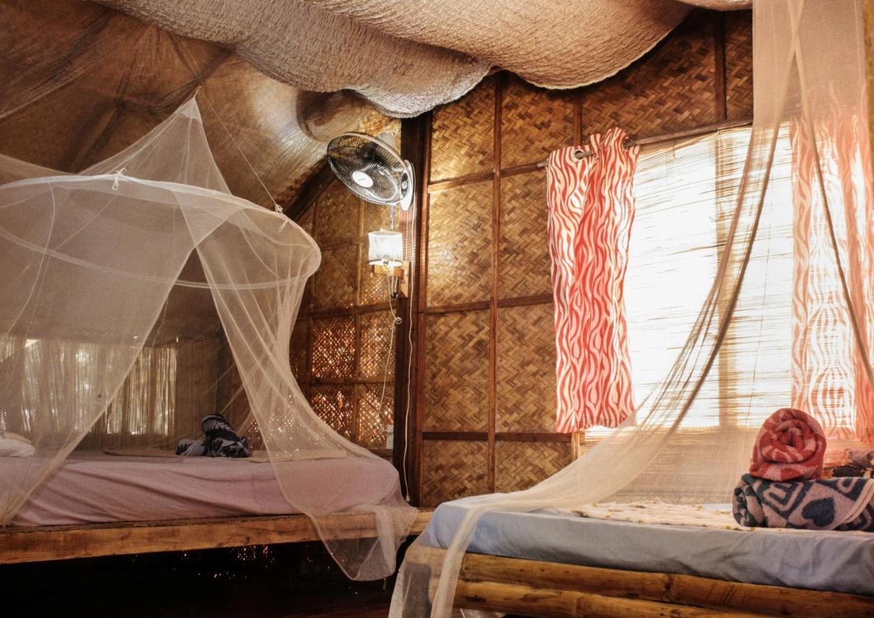 Amami Beach Resort Puerto Galera Ngoại thất bức ảnh
